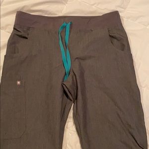 Figs Medium Tall grey 4 pocket scrub pant